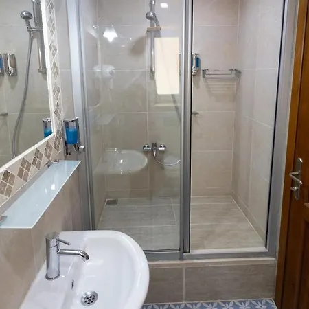 Luna Ξενοδοχείο *