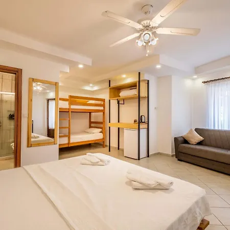 Ξενοδοχείο Luna